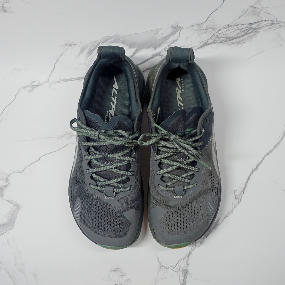 Used ALTRA Men's Olympus 5 Trail Running Shoe Gray with Green Trimming Size 11